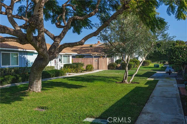 Detail Gallery Image 30 of 35 For 10220 Holburn, Huntington Beach,  CA 92646 - 1 Beds | 1 Baths