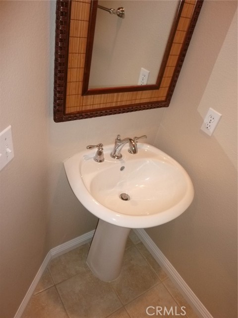 Detail Gallery Image 5 of 46 For 141 Trofello Ln, Aliso Viejo,  CA 92656 - 2 Beds | 2/1 Baths