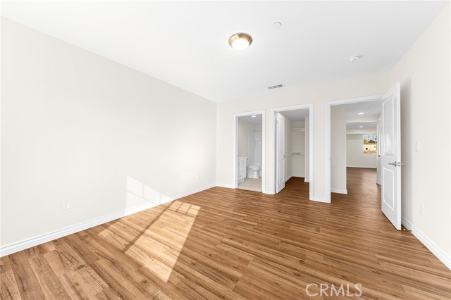 5639 N Huntington Drive, Los Angeles CA: https://media.crmls.org/medias/a7586ce3-f6a9-4fc6-adbf-b72e908f1c8c.jpg