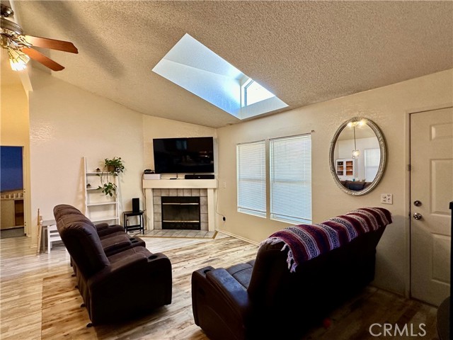 Detail Gallery Image 3 of 23 For 24414 University Ave #57,  Loma Linda,  CA 92354 - 3 Beds | 2 Baths