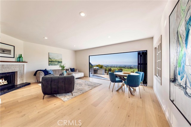 Image 11 of 43 For 36 Montecillo Drive