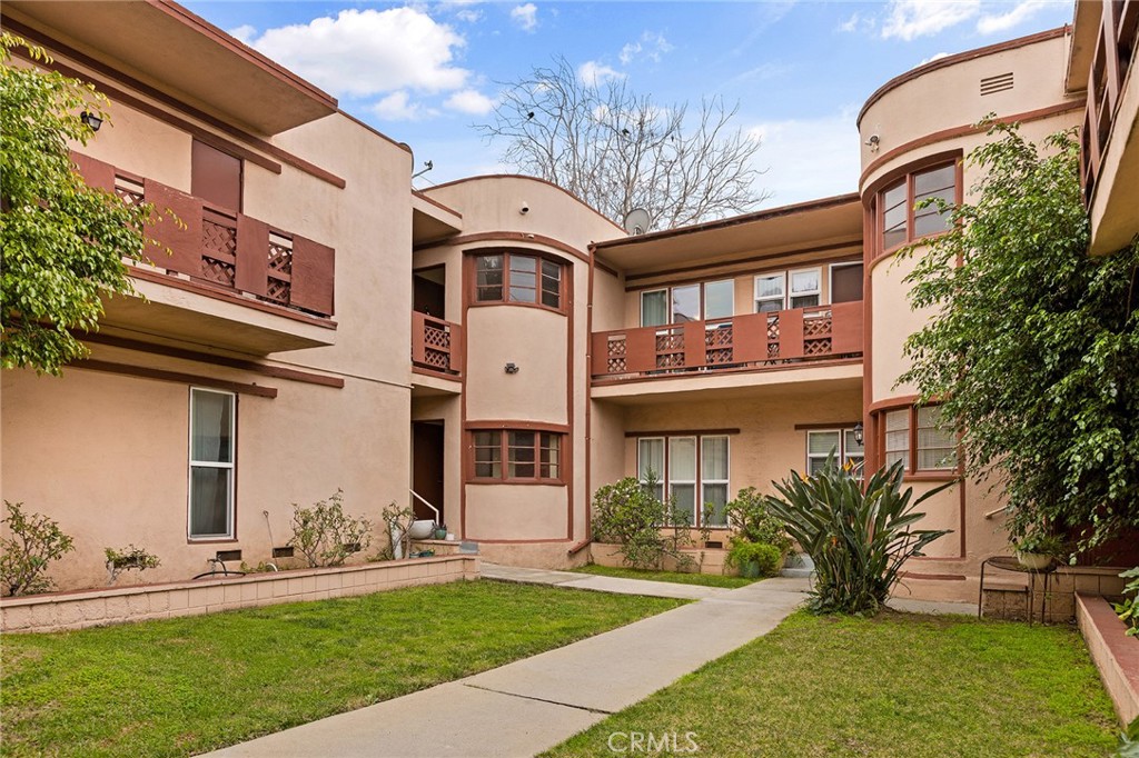 1520 Michigan Avenue #2