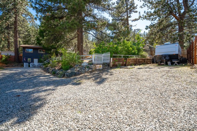 Image 2 for 712 Lark Dr, Wrightwood, CA 92397
