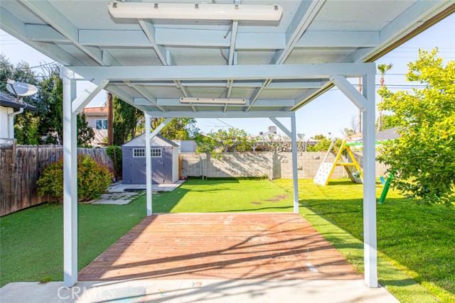 Detail Gallery Image 29 of 29 For 17425 Emelita, Encino,  CA 91316 - 2 Beds | 1 Baths