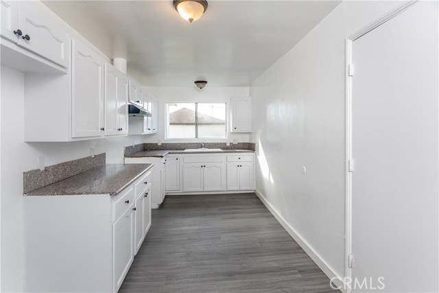 Detail Gallery Image 5 of 33 For 1142 E 119th St, Los Angeles,  CA 90059 - 4 Beds | 2 Baths