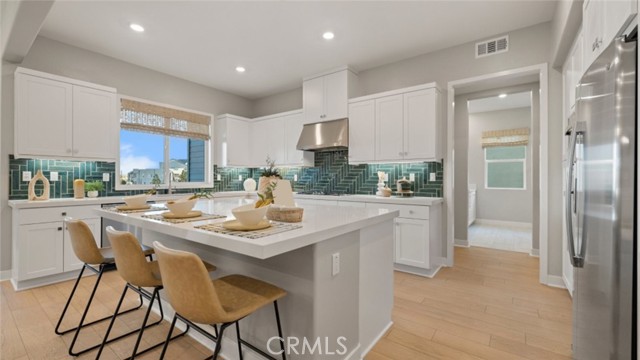 Detail Gallery Image 1 of 28 For 27225 Cranmore Way #201,  Valencia,  CA 91355 - 3 Beds | 2/1 Baths