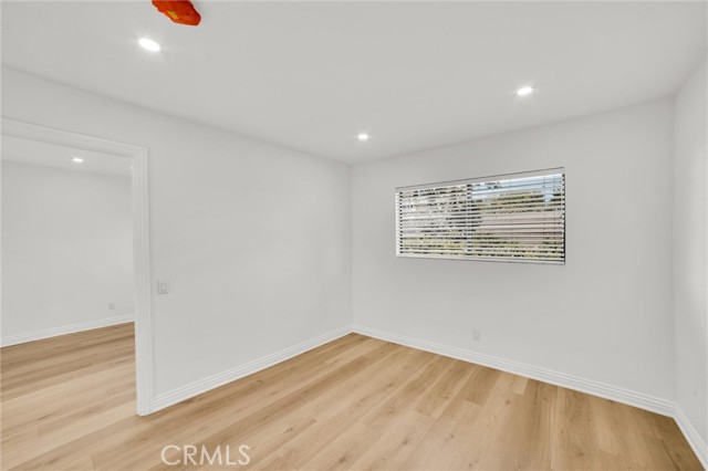 Detail Gallery Image 25 of 43 For 18839 Miranda, Tarzana,  CA 91356 - 4 Beds | 3 Baths