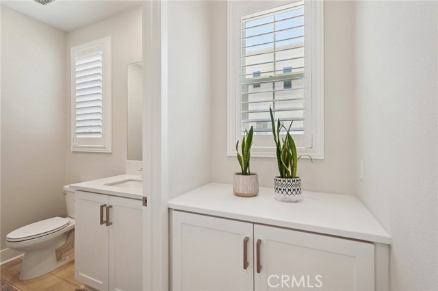 27008 Declaration Road, Valencia CA: https://media.crmls.org/medias/a75bc882-d73a-4f60-9f37-3a487a196906.jpg