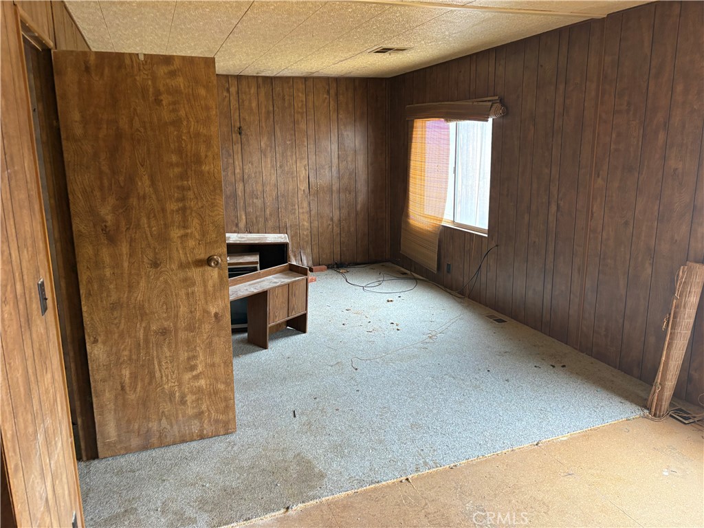 https://media.crmls.org/medias/a75c174b-756c-4ed2-bce1-acc7d99b2c4c.jpg?preset=X-Large