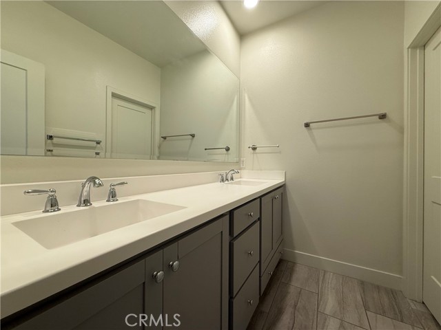 5204 Arlington Drive, Chino Hills CA: https://media.crmls.org/medias/a75c1e05-f0b5-4ad5-8336-dd975753ce3a.jpg