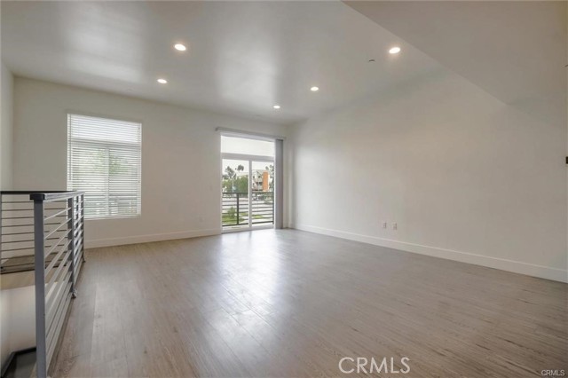Detail Gallery Image 11 of 49 For 4461 Tujunga Ave #110,  Studio City,  CA 91602 - 3 Beds | 2/1 Baths