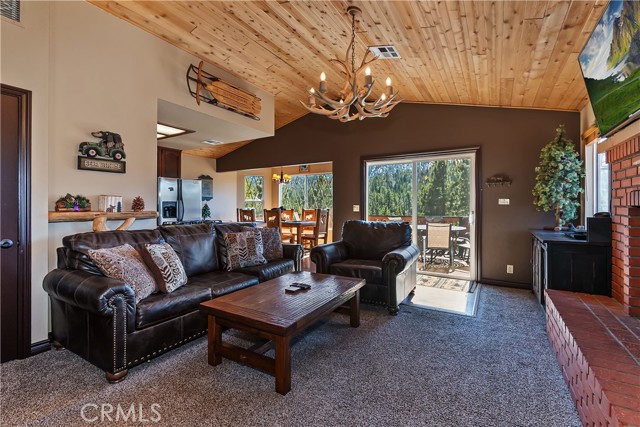 43850 Yosemite Drive, Big Bear Lake, CA 92315