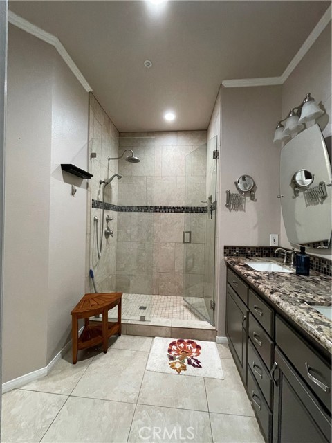2825 N Chevington Court, Orange CA: https://media.crmls.org/medias/a75cfa98-c7e3-4330-a026-44ce3f949fab.jpg