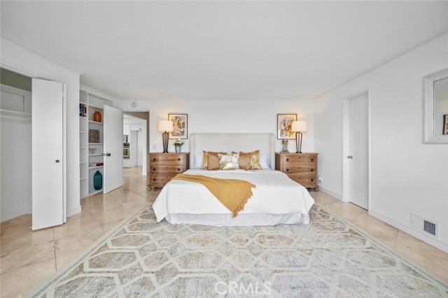Detail Gallery Image 20 of 37 For 2102 La Canada Crest Dr #B,  La Canada Flintridge,  CA 91011 - 3 Beds | 2 Baths
