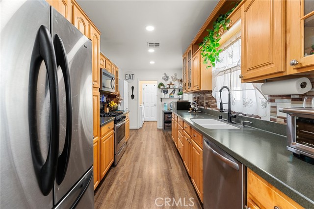 Detail Gallery Image 14 of 37 For 80 E Theodore, Banning,  CA 92220 - 3 Beds | 2 Baths