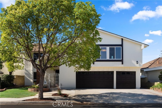 Detail Gallery Image 2 of 46 For 4287 via Norte, Cypress,  CA 90630 - 5 Beds | 2/1 Baths