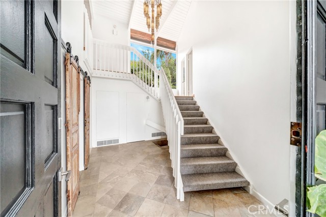 Detail Gallery Image 5 of 28 For 1961 San Remo Dr, Laguna Beach,  CA 92651 - 3 Beds | 2/1 Baths