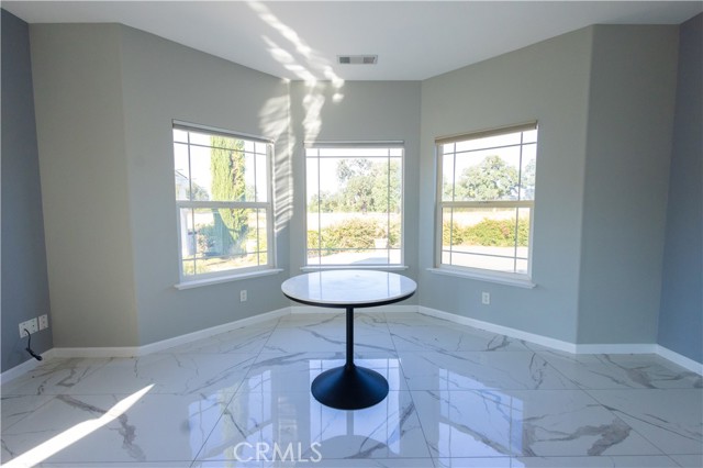 24115 Black Bart Court, Corning CA: https://media.crmls.org/medias/a75f144c-98b6-4169-8e40-d2a5fd084575.jpg