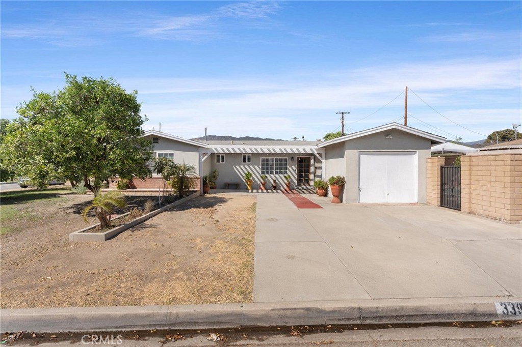339 W Mauna Loa Ave.