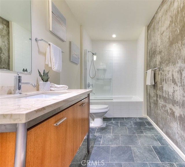 Detail Gallery Image 13 of 39 For 1155 S Grand #1313,  Los Angeles,  CA 90015 - 0 Beds | 1 Baths