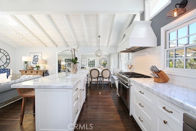 Detail Gallery Image 7 of 24 For 554 Hazel Dr, Corona Del Mar,  CA 92625 - 3 Beds | 2 Baths