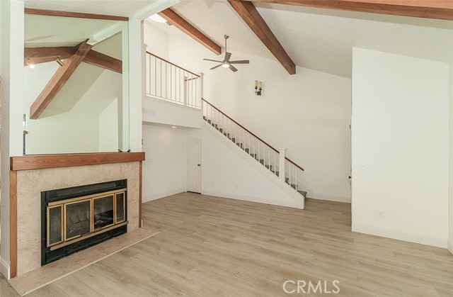 712 E Magill Avenue, Fresno CA: https://media.crmls.org/medias/a760b9b6-0464-48bb-b3b9-7353a567cd6b.jpg