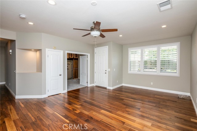 2354 Versailles Street, San Jacinto CA: https://media.crmls.org/medias/a760c9ac-9b7a-4435-ba3a-16ed979a5bad.jpg