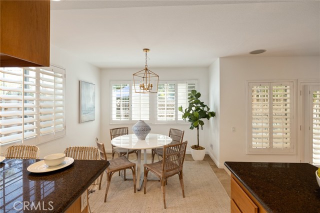 2812 Oak Avenue, Manhattan Beach, California 90266, 4 Bedrooms Bedrooms, ,2 BathroomsBathrooms,Residential,Sold,Oak,SB22058615