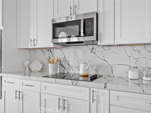 14526 Galleon Lane, Helendale CA: https://media.crmls.org/medias/a76121b7-a96c-4874-9f3f-642c86faa756.jpg