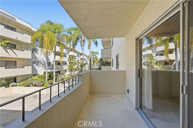29641 Western Avenue, Rancho Palos Verdes, California 90275, 2 Bedrooms Bedrooms, ,2 BathroomsBathrooms,Residential,For Sale,Western,SB26075391