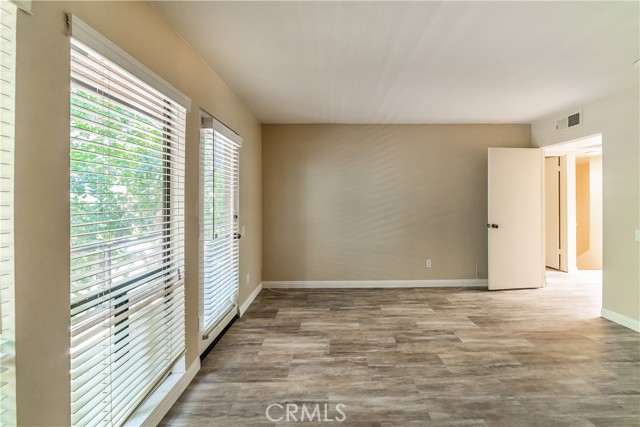 Detail Gallery Image 18 of 33 For 13236 Valleyheart #102,  Studio City,  CA 91604 - 2 Beds | 3 Baths