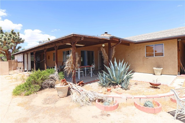 Detail Gallery Image 7 of 47 For 58873 Sun Mesa Dr, Yucca Valley,  CA 92284 - 2 Beds | 1 Baths