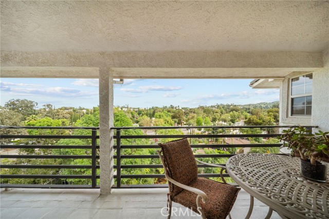 Detail Gallery Image 28 of 51 For 5156 Campo, Woodland Hills,  CA 91364 - 5 Beds | 4 Baths