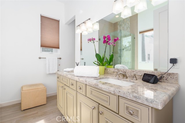 Detail Gallery Image 18 of 32 For 432 1/2 Goldenrod Ave, Corona Del Mar,  CA 92625 - 2 Beds | 2/1 Baths