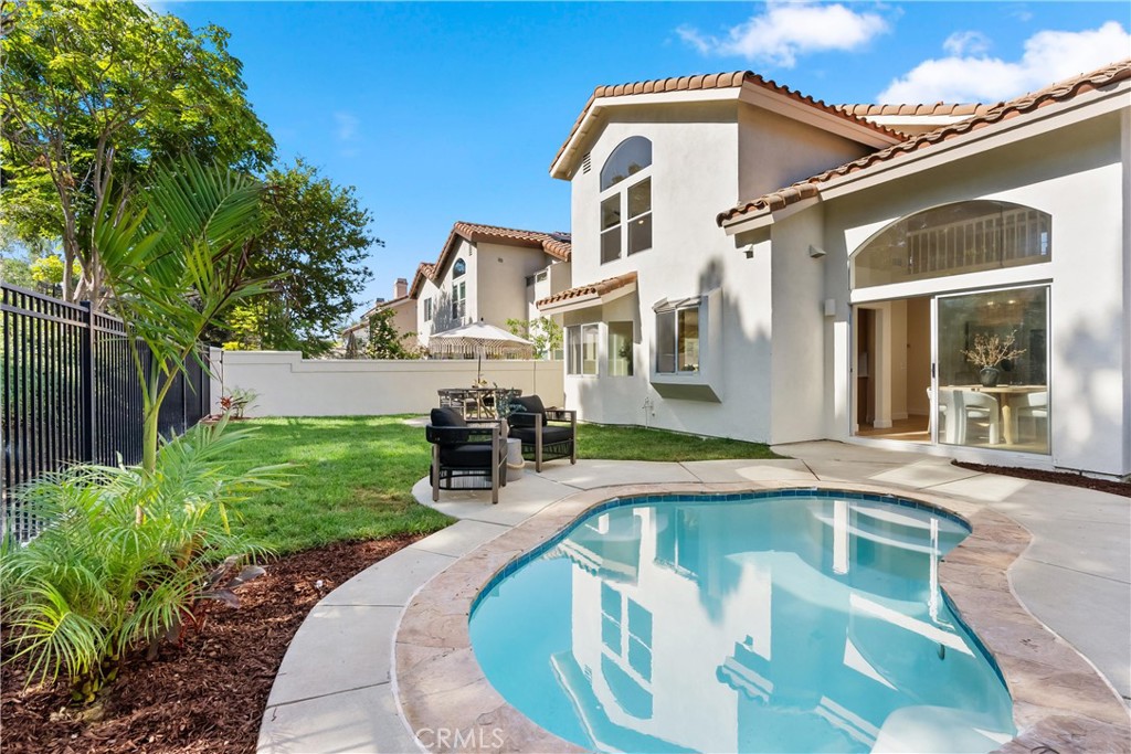 MLS #OC25233872 image #19