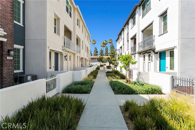 6902 Sagebrush Circle, Buena Park CA: https://media.crmls.org/medias/a764deef-1fe4-4b53-a984-1768ba3a926a.jpg