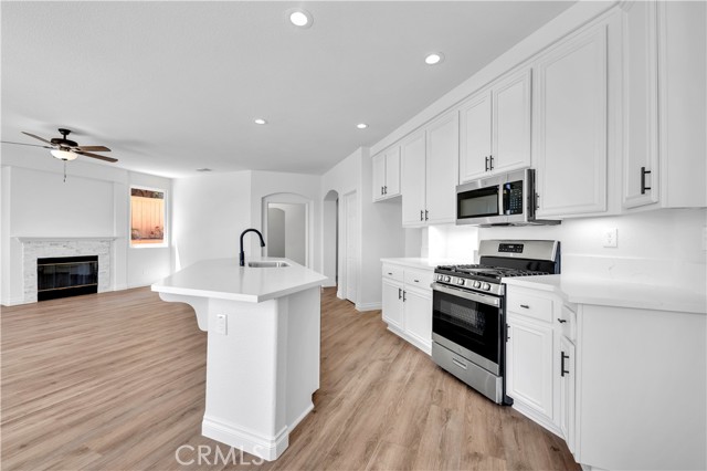 Detail Gallery Image 23 of 58 For 29 Villa Valtelena, Lake Elsinore,  CA 92532 - 4 Beds | 3 Baths