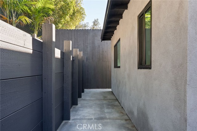 Detail Gallery Image 20 of 22 For 4868 La Roda, Los Angeles,  CA 90041 - 3 Beds | 1 Baths