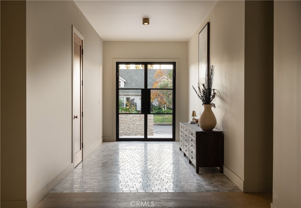 MLS #SR25274097 image #1