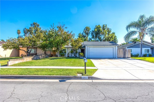 Detail Gallery Image 2 of 56 For 640 Jeremy Ct, Redlands,  CA 92374 - 3 Beds | 2 Baths