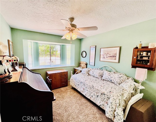 24212 Kansa Road, Apple Valley CA: https://media.crmls.org/medias/a76613ff-e184-4ba3-9756-f29bc73384da.jpg