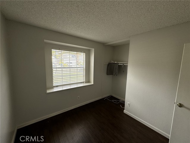 Detail Gallery Image 11 of 23 For 1174 Minerva Ct, Riverside,  CA 92507 - 3 Beds | 2 Baths