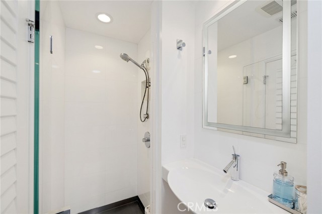 1456 Manhattan Beach Boulevard, Manhattan Beach, California 90266, 2 Bedrooms Bedrooms, 0 ,2 BathroomsBathrooms,Residential,For Sale,Manhattan Beach,0,SB26161122
