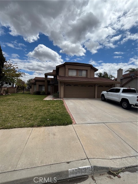 17092 Whispering Brook Way, Riverside CA: https://media.crmls.org/medias/a7676eda-ff1c-4c49-b25a-33eb01cc84a8.jpg