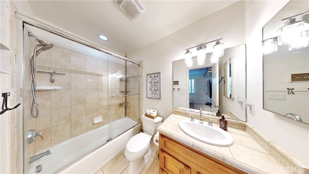 MLS #OC25090565 image #36