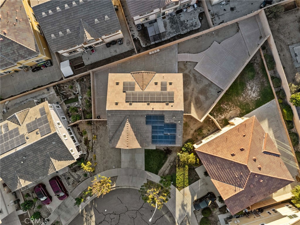 https://media.crmls.org/medias/a769cebf-2c1a-4b37-9d97-ba42f99b435d.jpg?preset=X-Large