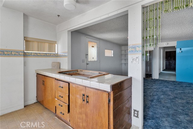 Detail Gallery Image 13 of 59 For 37531 E End Rd, Lucerne Valley,  CA 92356 - 2 Beds | 1 Baths