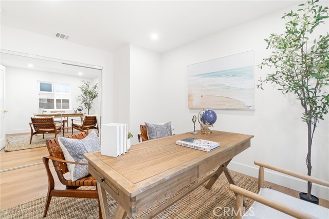 22748 Samuel Street, Torrance CA: https://media.crmls.org/medias/a76b1682-ad35-4c2a-a7c8-e19357d6bca4.jpg