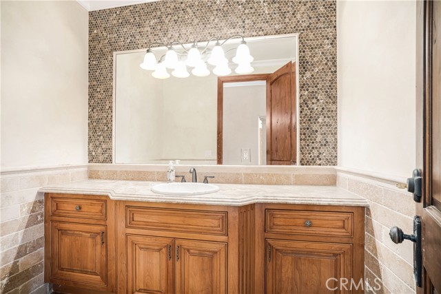 Detail Gallery Image 17 of 41 For 227 Saddlebow Rd, Bell Canyon,  CA 91307 - 5 Beds | 5/1 Baths