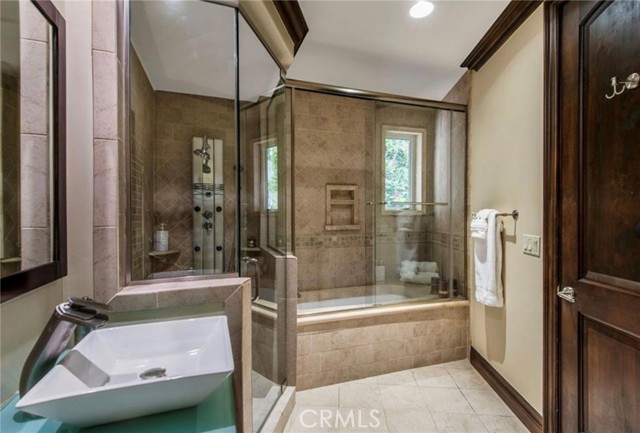 Detail Gallery Image 15 of 26 For 1441 Robmar, Beverly Hills,  CA 90210 - 7 Beds | 7/1 Baths